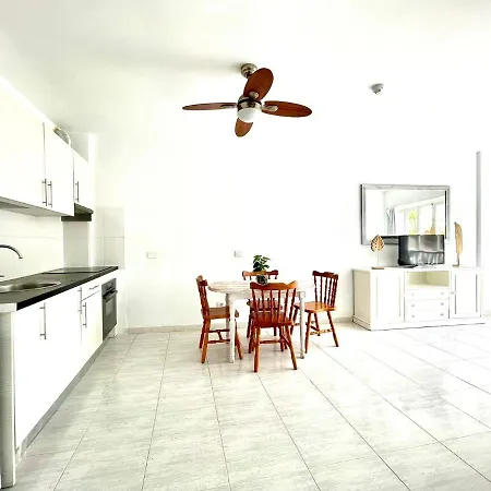 Lägenhet Apartamento A Pocos Metros De Playa En Playa Paraiso, Tenerife Sur